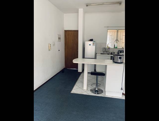 1 BEDROOM APARTMENT RENTED IN PARKDENE